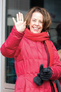 diana hess waving